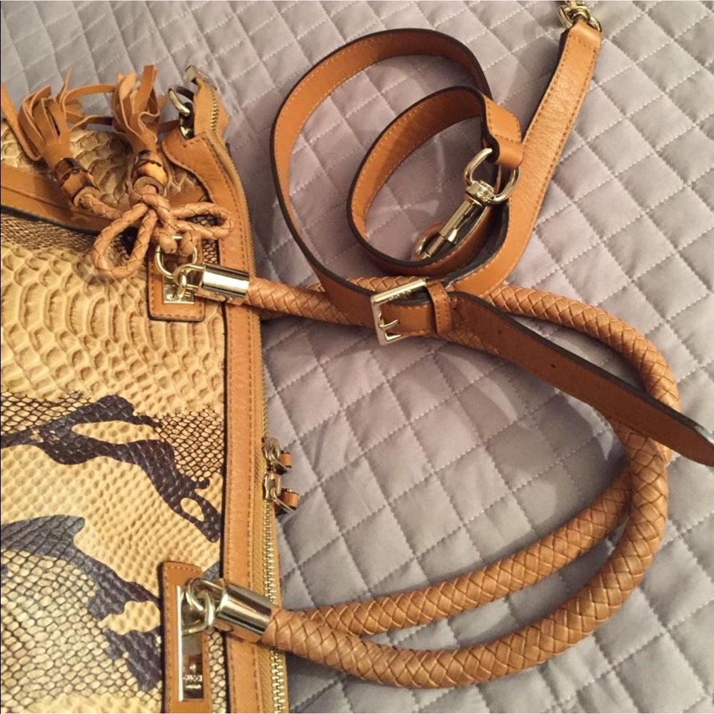 Gucci - Picture 5 of 8
